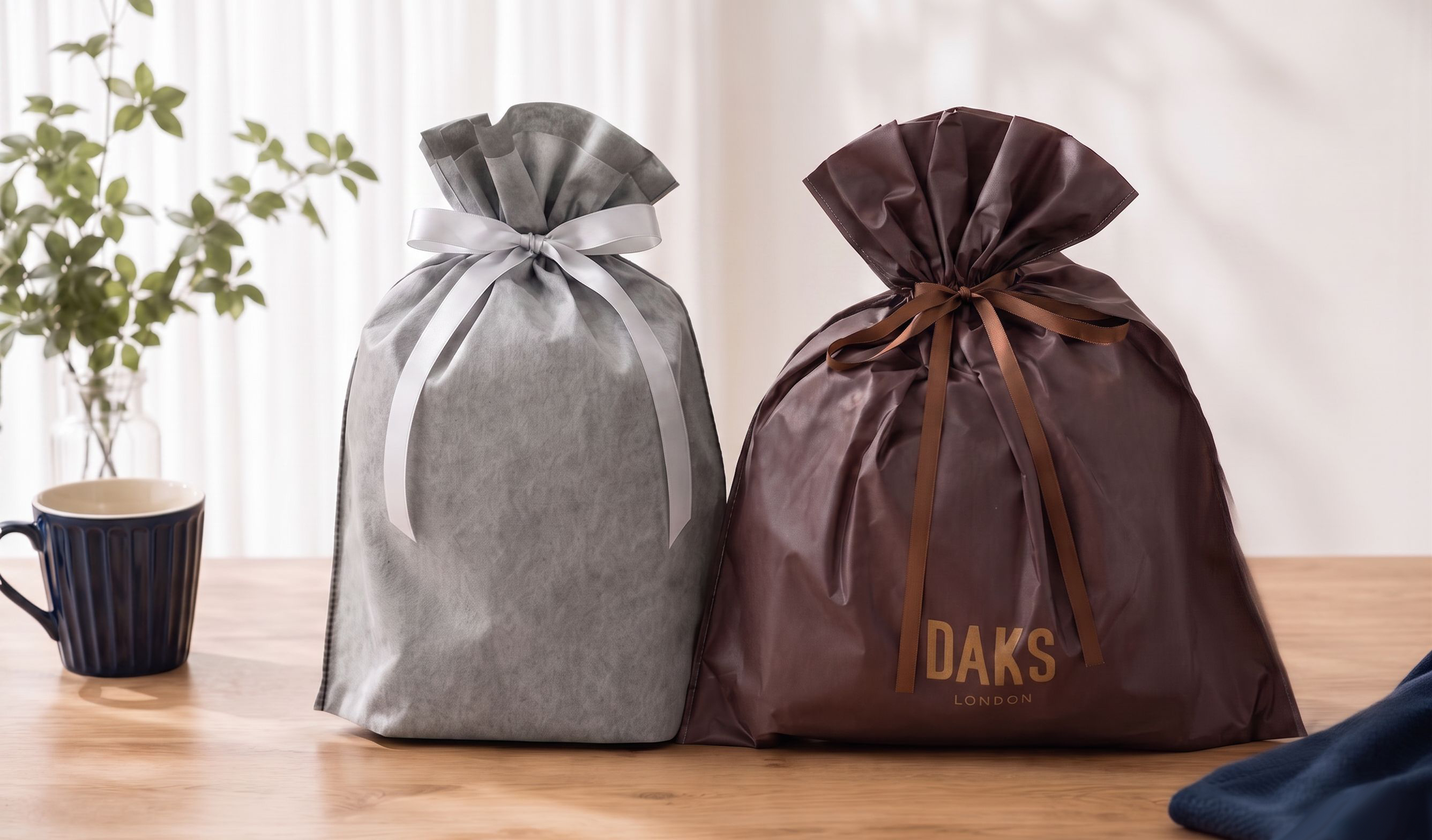 GIFT WRAPPING