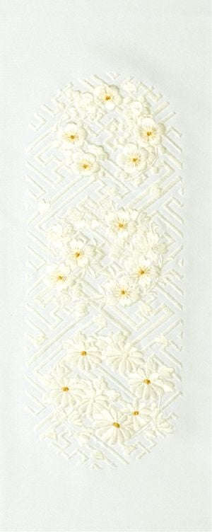 花まり No.15059 刺繍半衿 / 正絹・塩瀬 / 袷用 / 白地× 白金 / 半襟