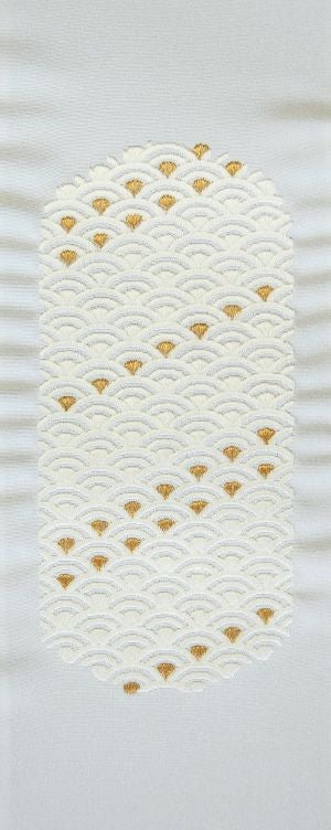 青海波 No.14015 刺繍半衿 / 正絹・塩瀬 / 袷用 / 白地×白金 / 半襟