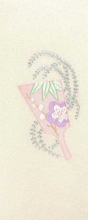 羽子板 手刺繍半衿 / 縮緬・正絹 / 薄ベージュ地 / 半襟 | さんび公式