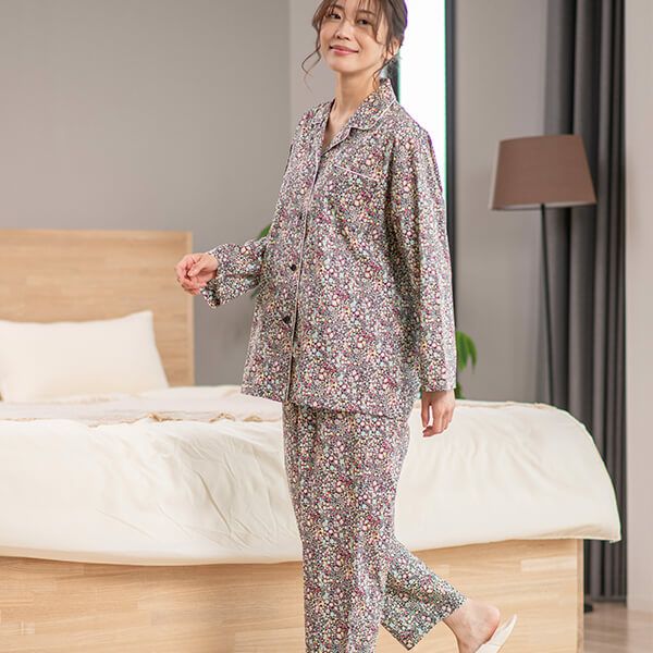 新品　リバティ　LPサイズ中わた入り　長袖　パジャマ　秋冬用　お値下げ⭐︎ リバティプリント】タナローン パジャマ レディース 春 秋 部屋着 綿