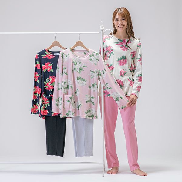 【新品タグ付き】LIBERTY 花柄 長袖パジャマ　上下 M LIBERTY.（リバティ） パジャマ ルームウェア 「LIBERTY」タナローン