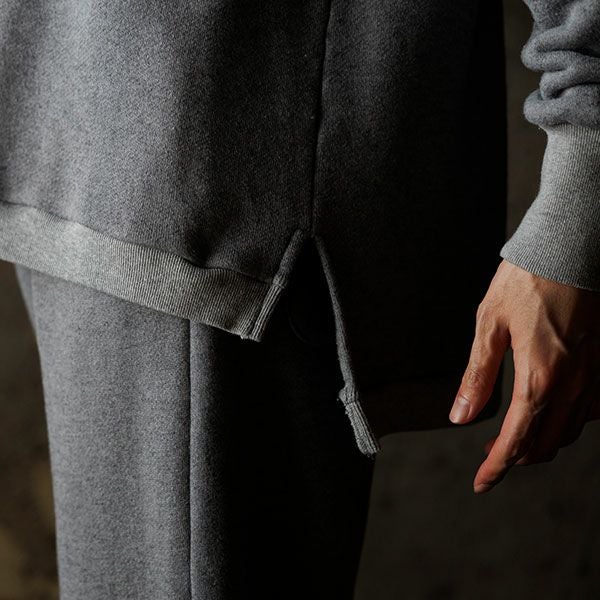 カシミヤ混　スウェット 驚くほどに柔らかくて肌触りの良いカシミヤ混の最高級スウェット