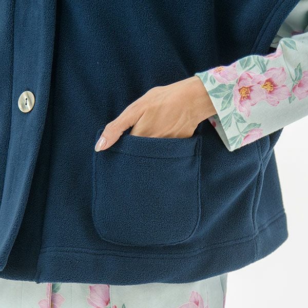 【arakawa1886】ふわっと軽やかフリースケープ