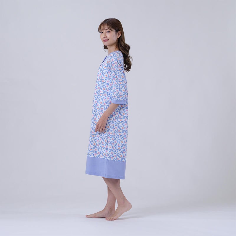 【Amour150】【小柄な方向け】綿100％蕾＆リーフ柄天竺プリント7分袖ワンピース半開き