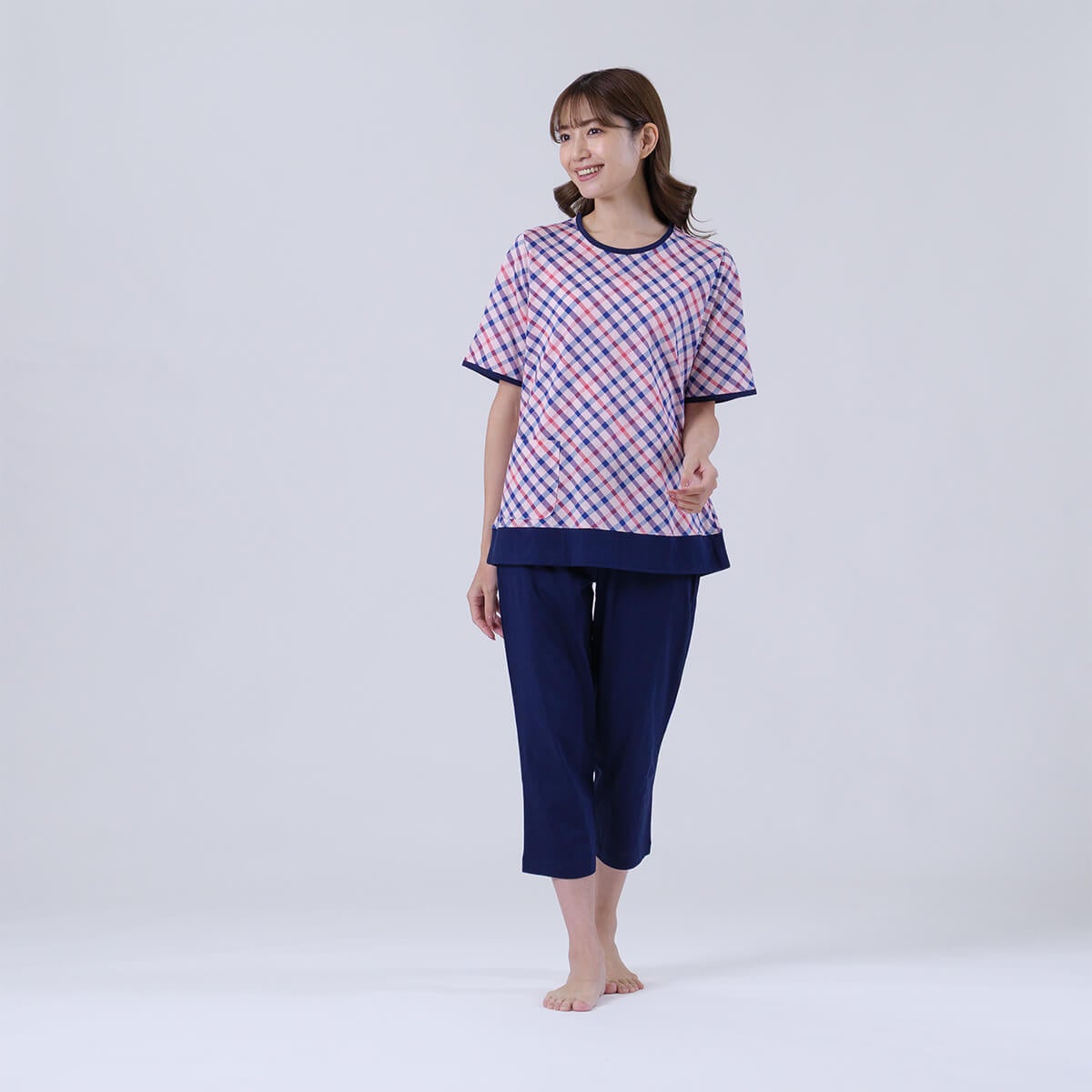 【DAKS】ハウスチェック天竺プリント半袖8分丈ズボンかぶりパジャマ無地ボトム