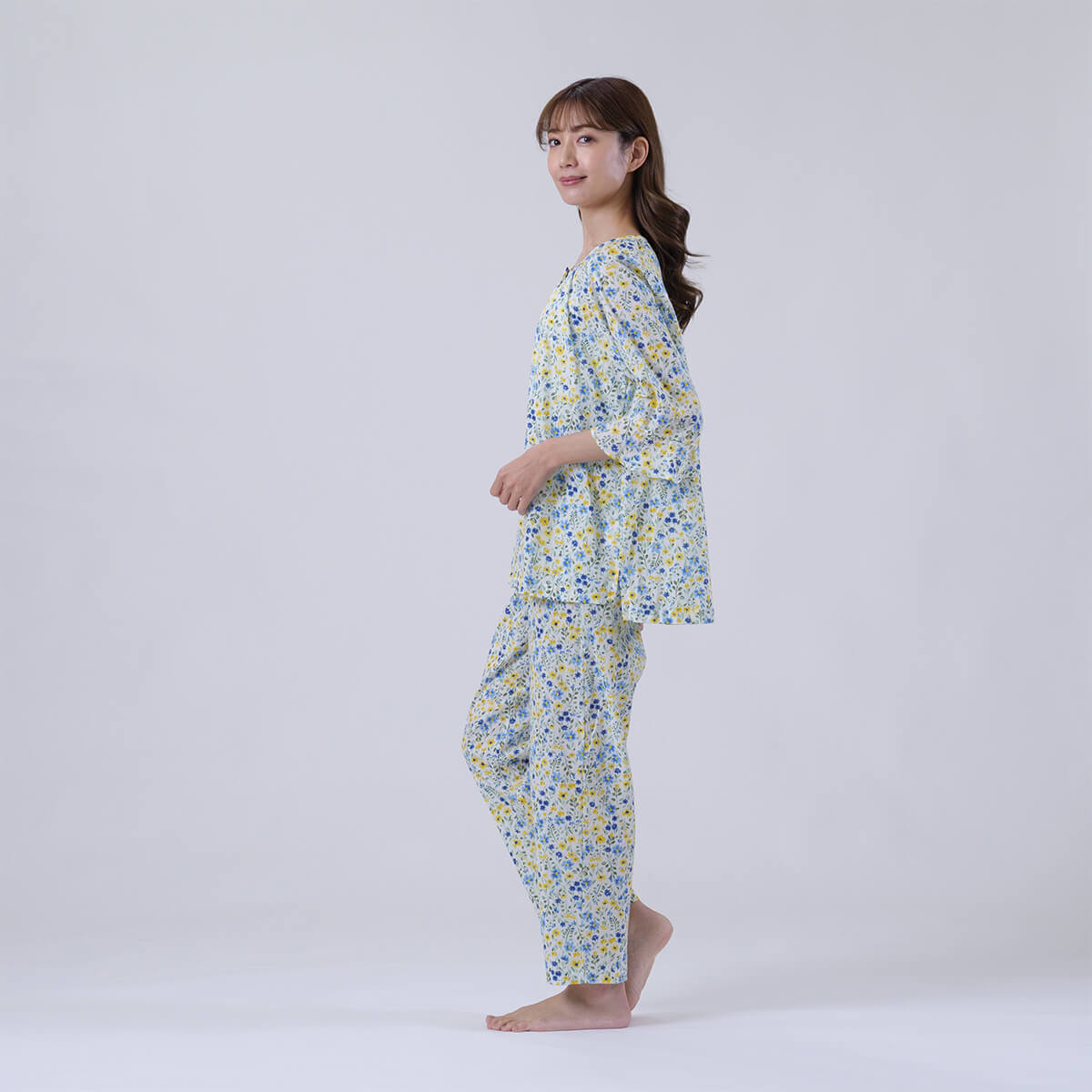 Amour 150/ アムール150】【小柄な方向け】高島クレープ 中花柄